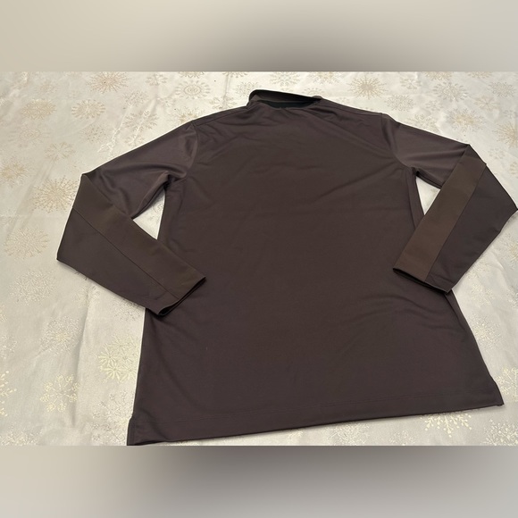 Nike Golf Mens brown, long sleeve polo with enforced sleeves. Medium - Picture 3 of 6